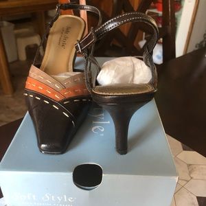 Pointy Toe Slingbacks